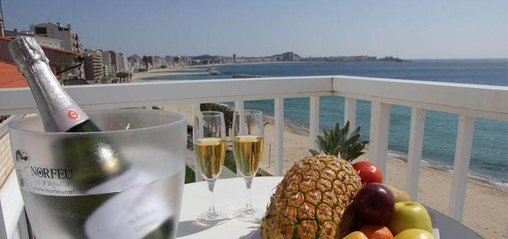 Hotel Maria Teresa カロンジェ エクステリア 写真